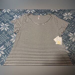 NWT Lularoe Classic tee Striped Gray and White Women's Top